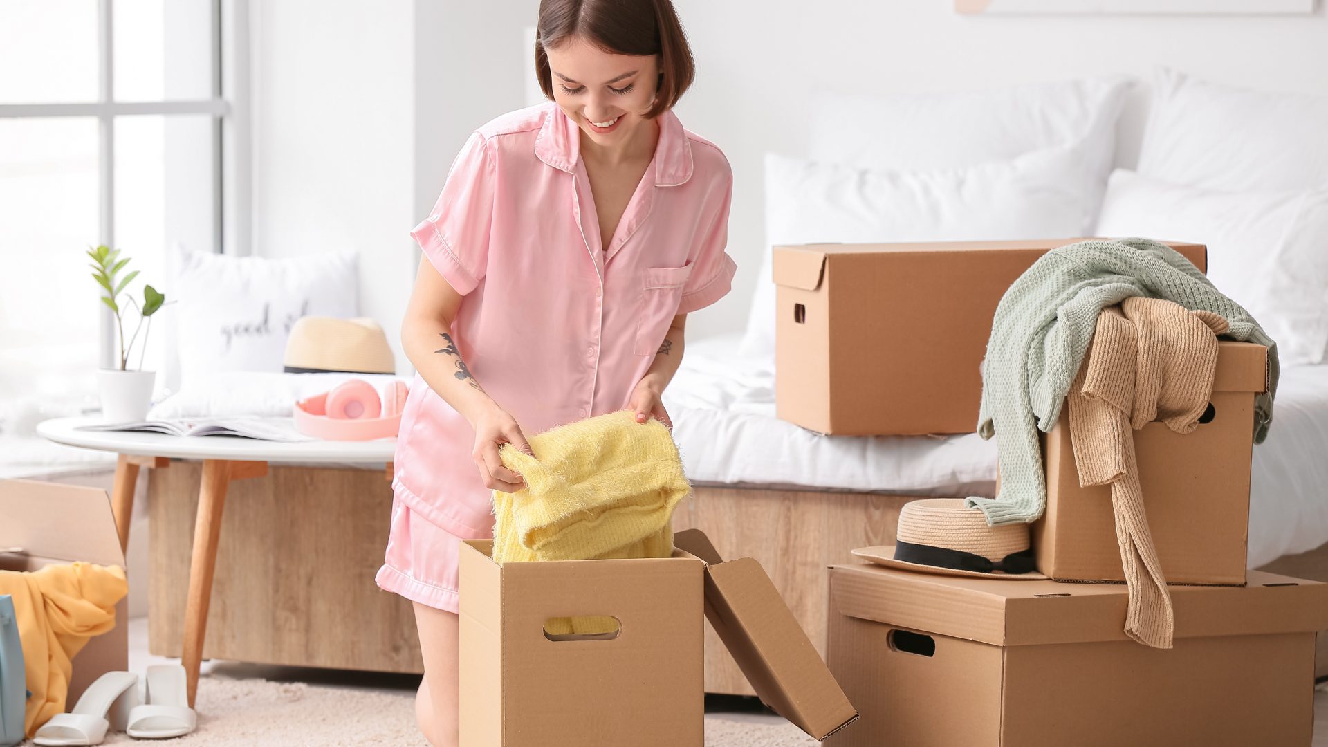 How to Pack Your Clothes Efficiently for a Move